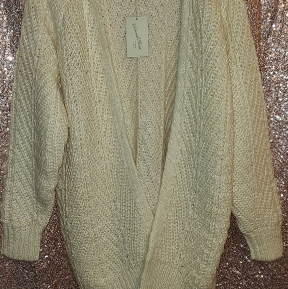 Universal Thread Goods Co. Brand knit sweater - Picture 4 of 4